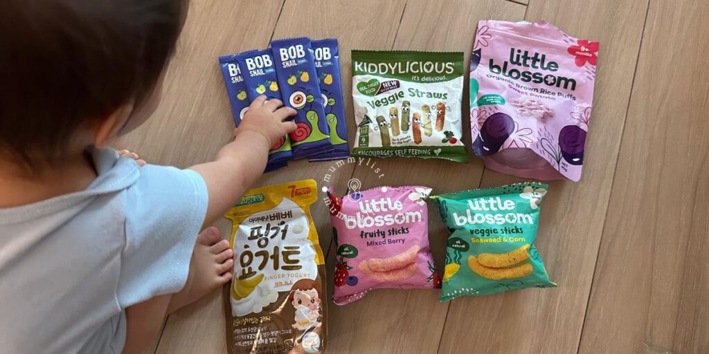 Easy Snacks for Travel: Fruit Strips, Vegetable Straws, Rice Puffs and Yoghurt Melts.